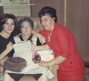 Memoir, memoir contest A Mayonnaise Cake: Me, Grandma and Mom, 1964